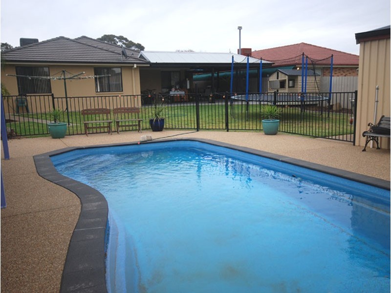 Ashmont NSW 2650