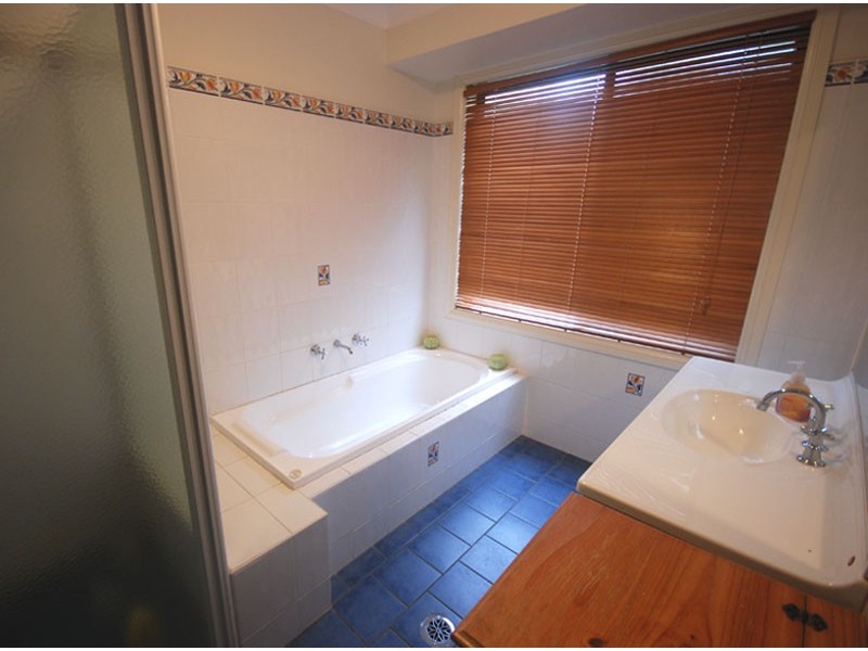 Ashmont NSW 2650