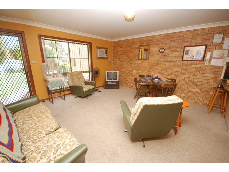 Ashmont NSW 2650