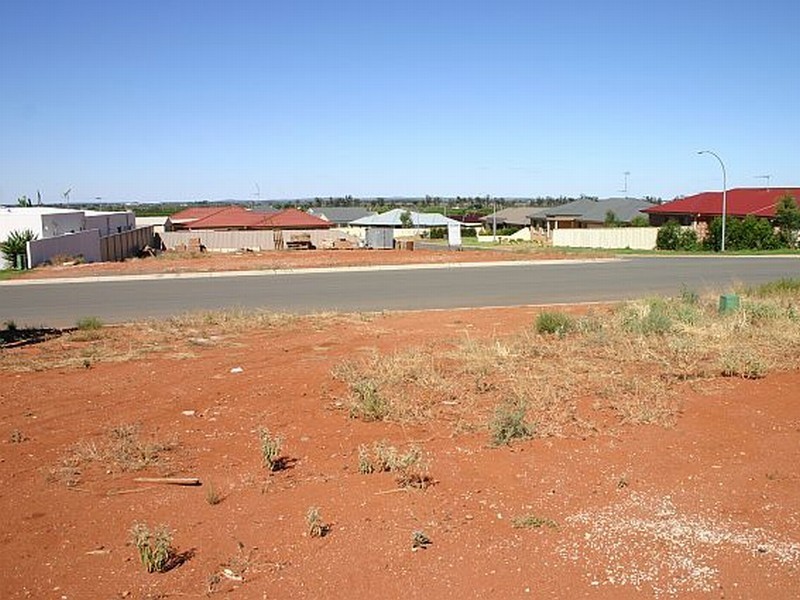 44 NICHOLLS STREET, Griffith NSW 2680