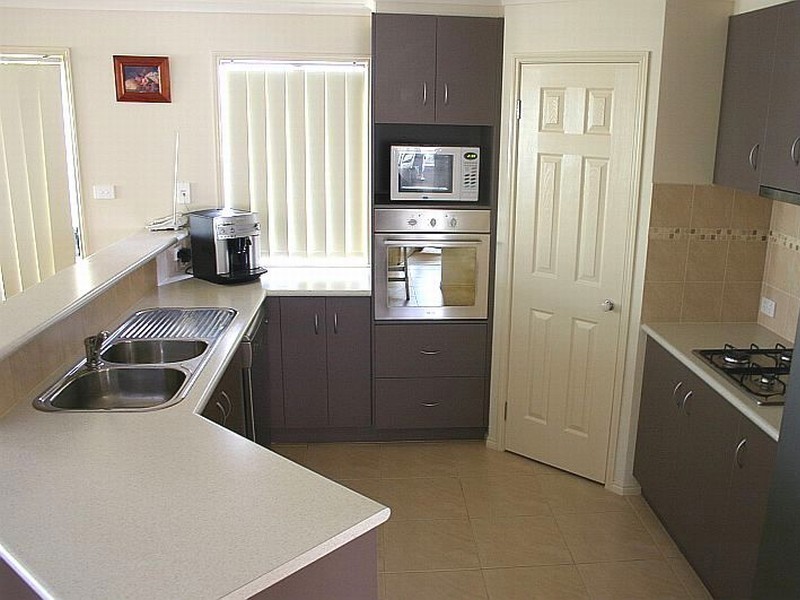 16 SALVANZA CRESCENT, Griffith NSW 2680