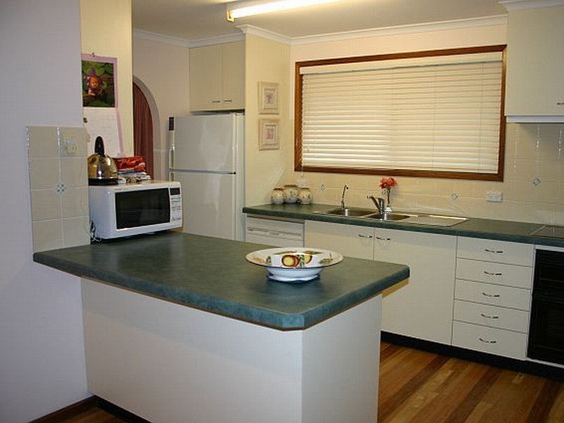 9 RHODA PLACE, Yoogali NSW 2680