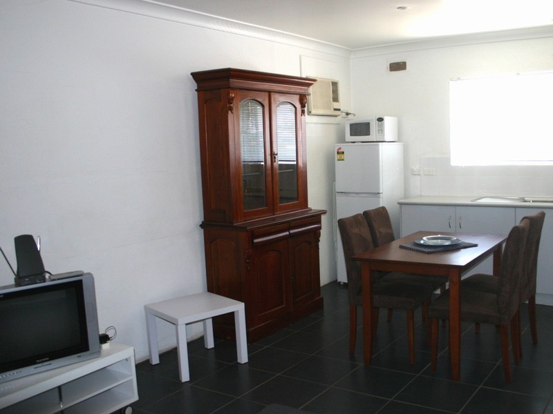 232 WAKADEN STREET, Griffith NSW 2680