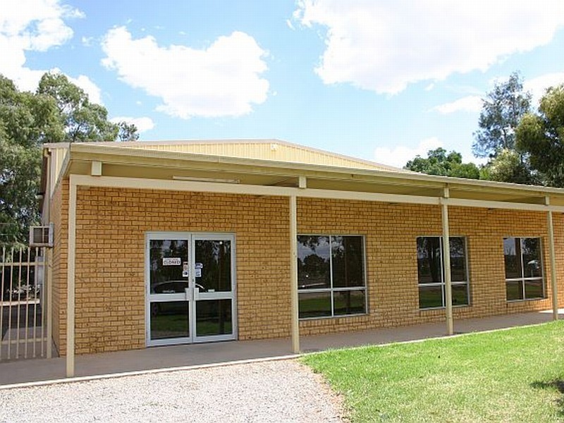 106 MACKAY AVENUE, Griffith NSW 2680