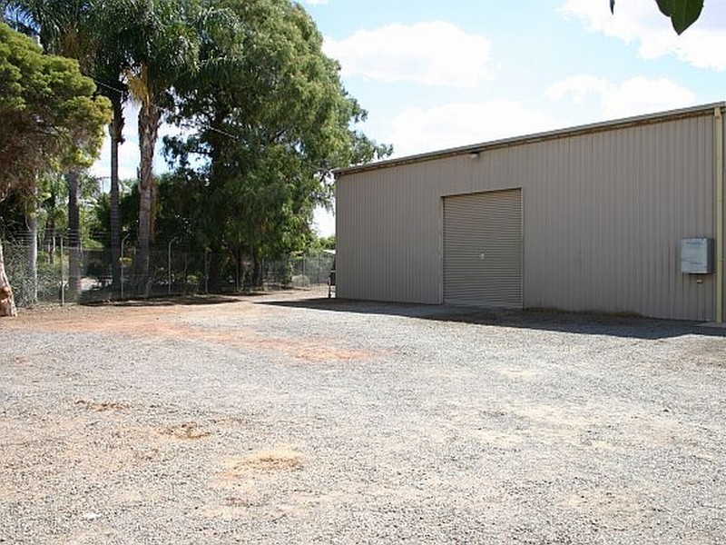106 MACKAY AVENUE, Griffith NSW 2680
