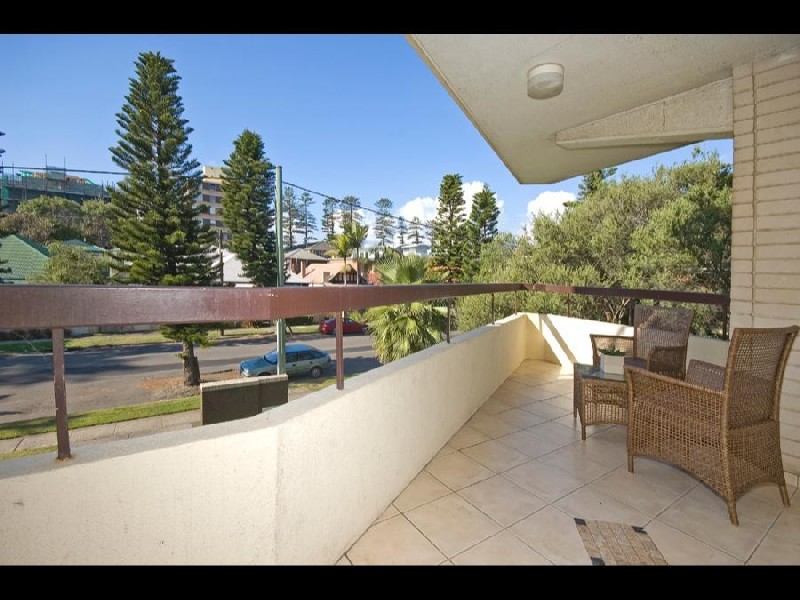 2/33 Malvern Avenue, Manly NSW 2095