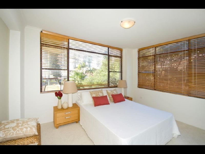 2/33 Malvern Avenue, Manly NSW 2095