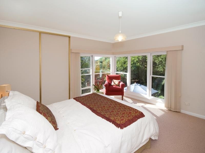 40 Peacock Street, Seaforth NSW 2092