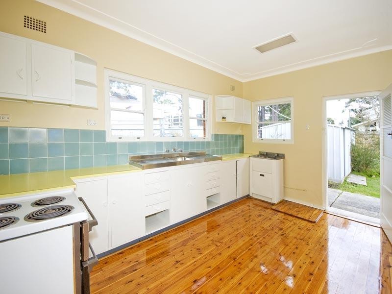 32 Wakehurst Parkway, Seaforth NSW 2092