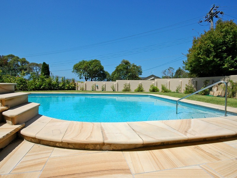 8 Kalang Road, Elanora Heights NSW 2101