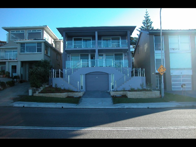 14&15 Carrington Parade, Freshwater NSW 2096