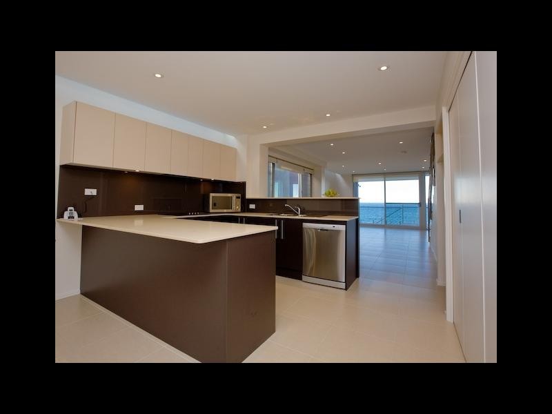 15 Carrington Parade, Freshwater NSW 2096