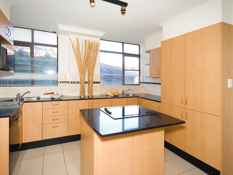 2/33 Malvern Avenue, Manly NSW 2095
