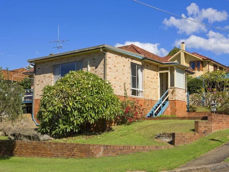 13 Montauban Avenue, Seaforth NSW 2092