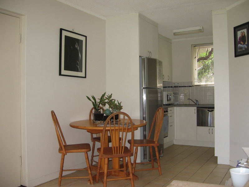 2/2  Campbell Pde, Manly Vale NSW 2093