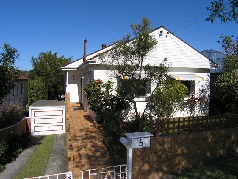 5 Laurie Road, Manly Vale NSW 2093