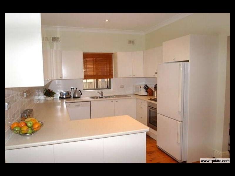 100 Wyuna Avenue, Freshwater NSW 2096