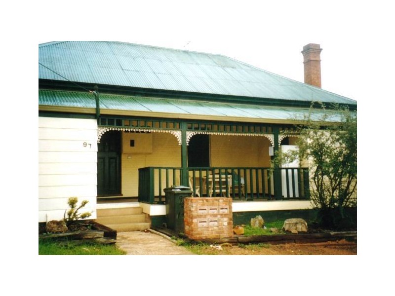 1 & 2/97 Capper Street, Tumut NSW 2720