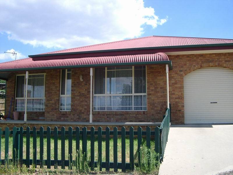 1/7  Capper Street, Tumut NSW 2720