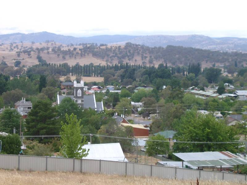 6  Burbury Mews, Tumut NSW 2720