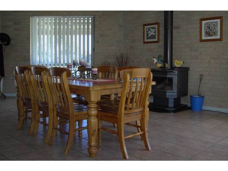 56  Currawong Road, Tumut NSW 2720