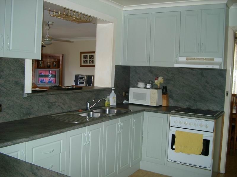 12 Kirra Street, Tumut NSW 2720