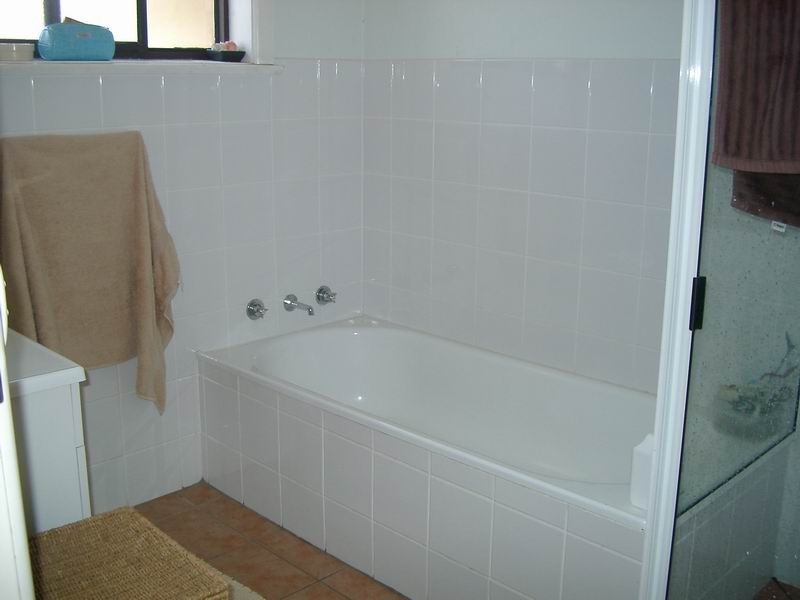 12 Kirra Street, Tumut NSW 2720