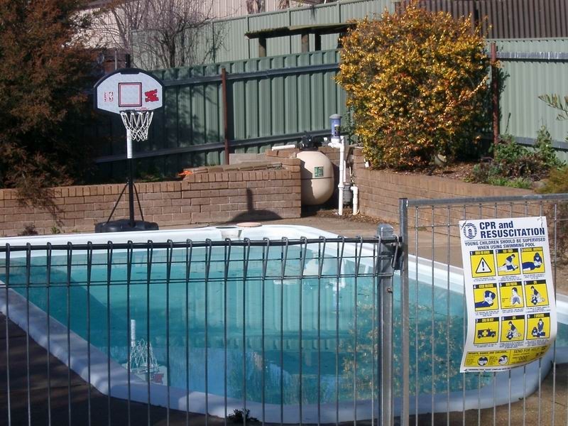 12 Kirra Street, Tumut NSW 2720