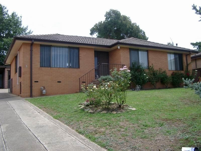 5 Gadara Place, Tumut NSW 2720