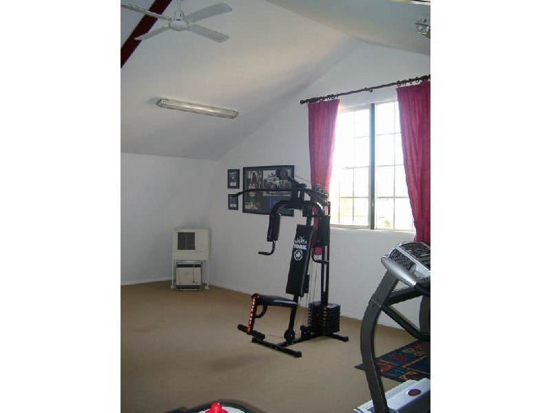 2 Martin Place, Tumut NSW 2720