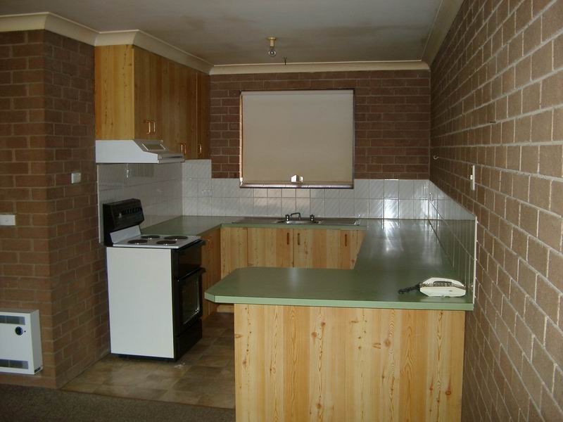 Units 1-17 172/176 Capper Street, Tumut NSW 2720