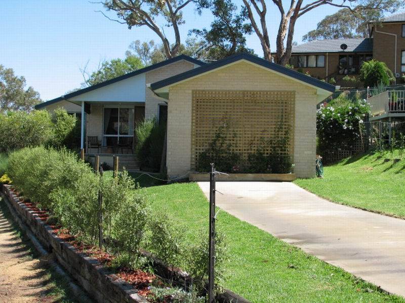 3 Jillebenan Close, Tumut NSW 2720