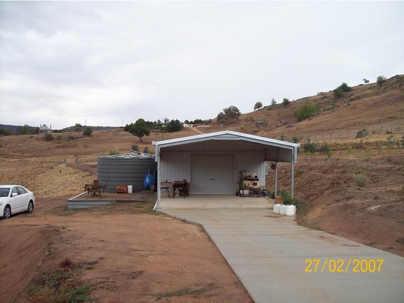 Adelong NSW 2729