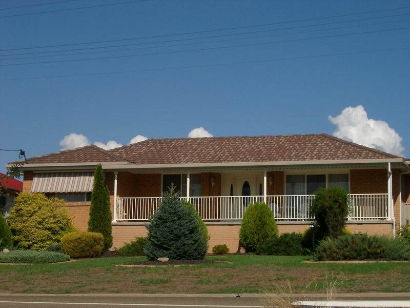 102 Broughton Street, Tumut NSW 2720