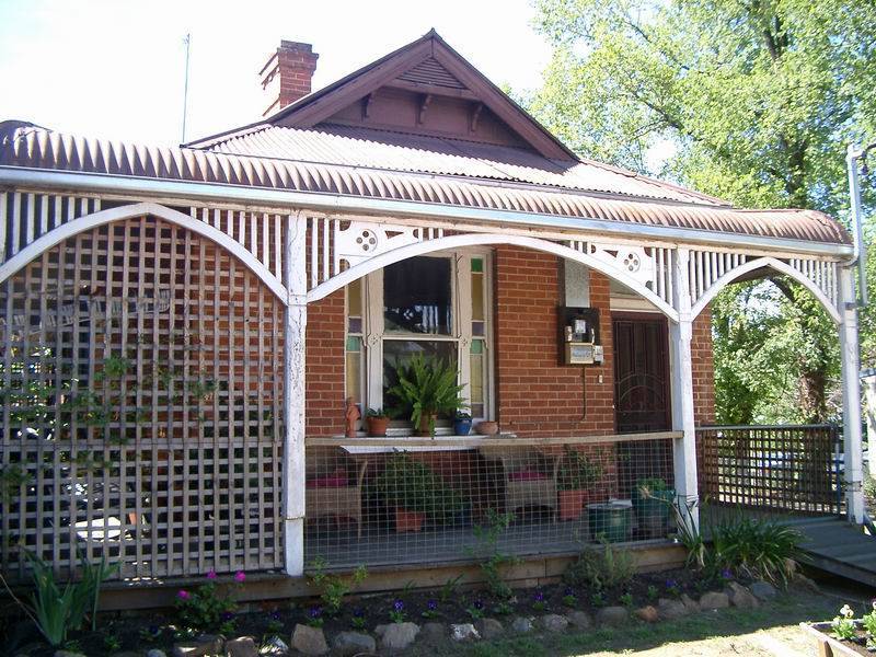 60 Fitzroy Street, Tumut NSW 2720