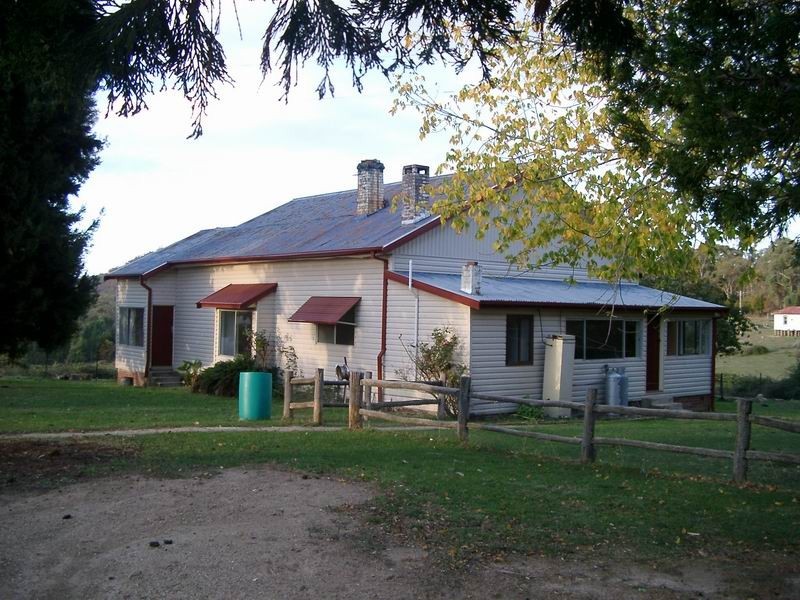 205 Stewarts Road, Batlow NSW 2730