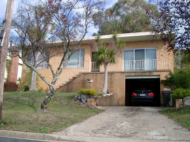 30 Sunnyside Ave, Batlow NSW 2730