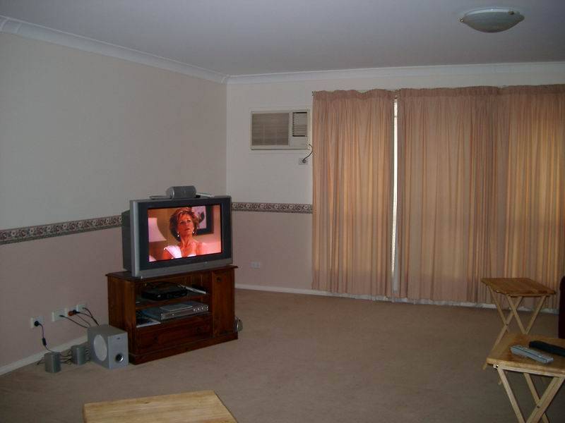 12 SNUBBA CRES, Tumut NSW 2720