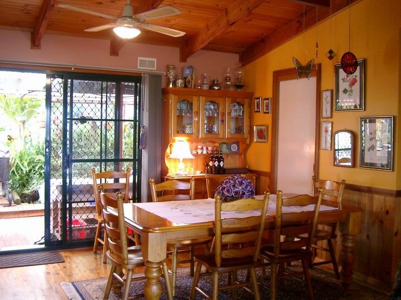 72 Carey Street, Tumut NSW 2720