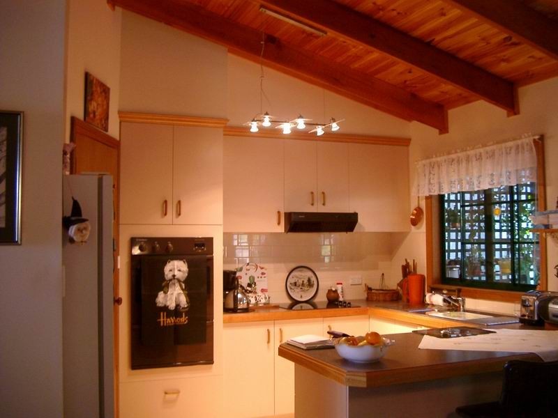 72 Carey Street, Tumut NSW 2720