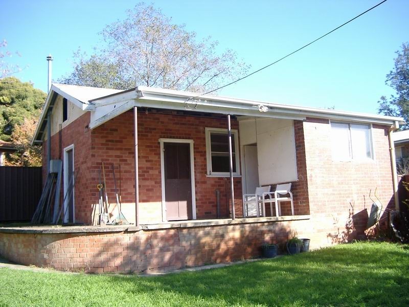 93 Lambie Street, Tumut NSW 2720