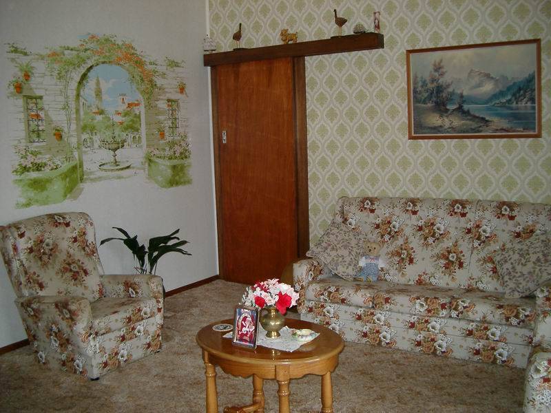 38  Sunnyside Avenue , Batlow NSW 2730