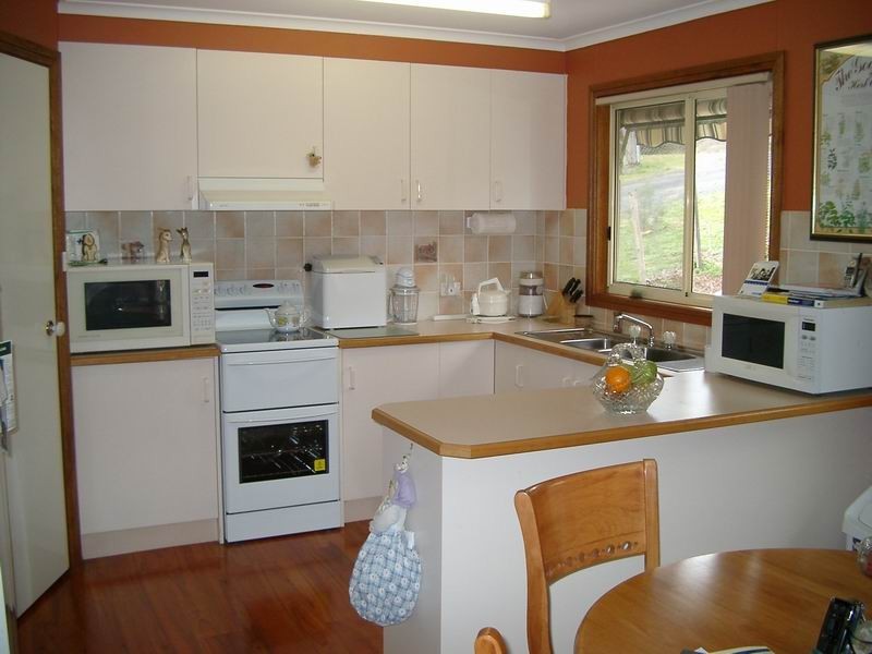 68 Camp Street, Adelong NSW 2729