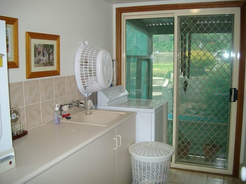 68 Camp Street, Adelong NSW 2729