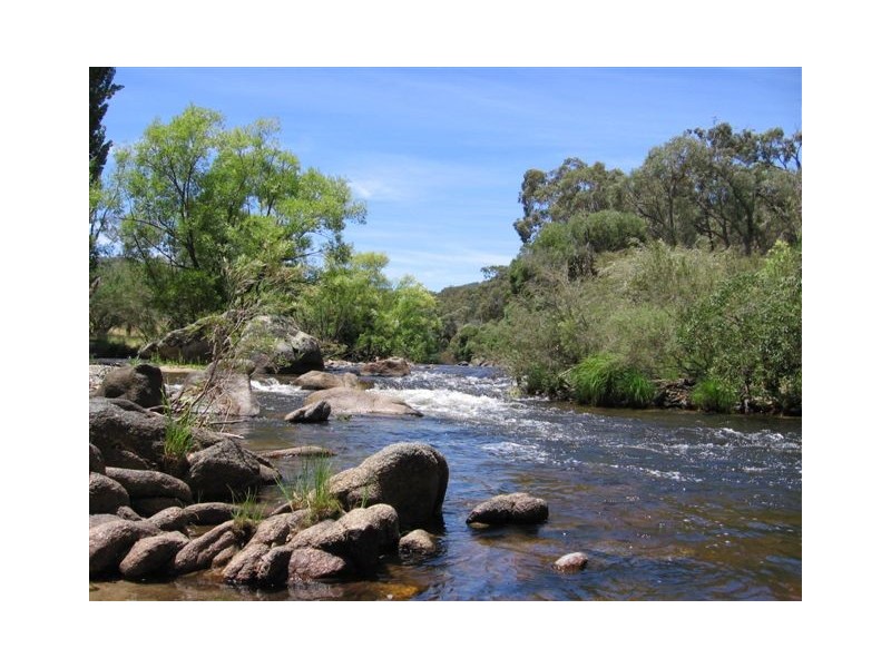 523 Goobragandra Road, Tumut NSW 2720