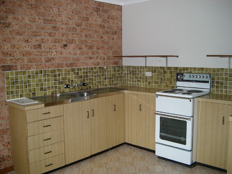 2/38 CAREY STREET, Tumut NSW 2720