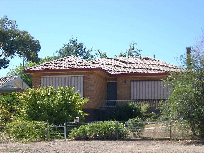 58 Forest Street, Tumut NSW 2720