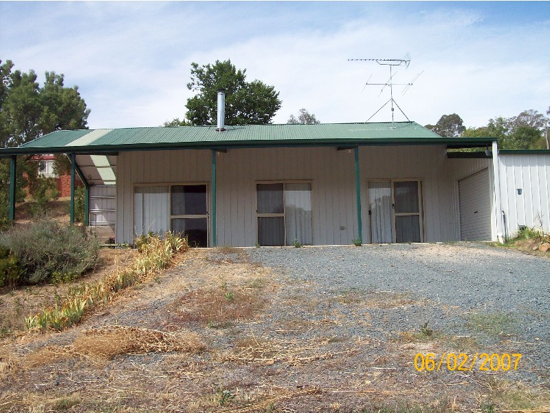 227 Wynyard Street, Tumut NSW 2720