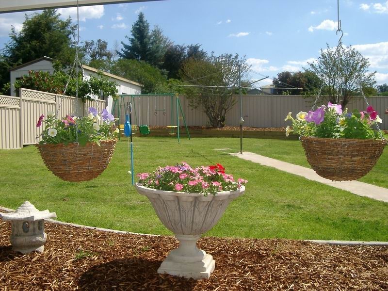 95 Russell, Tumut NSW 2720