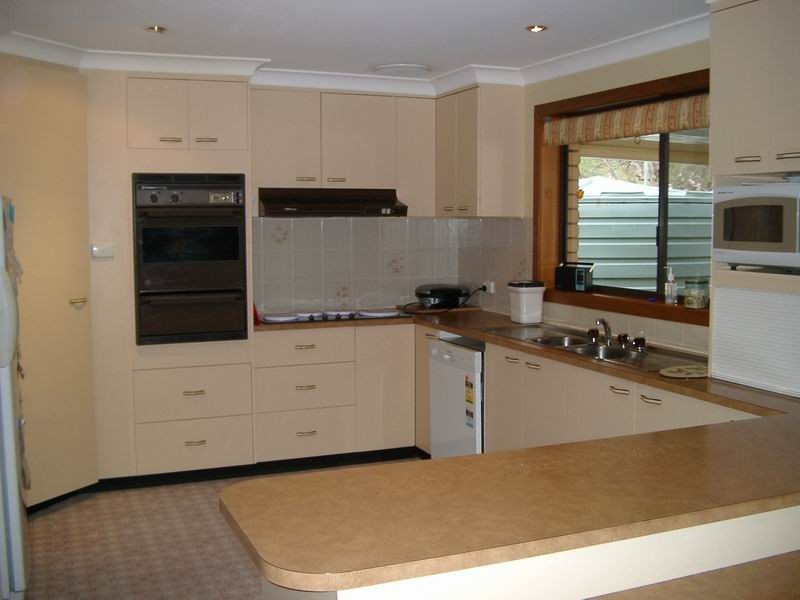 24 Cloverdale Road, Tumut NSW 2720